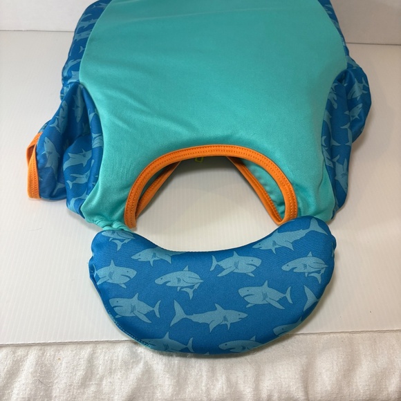 Swim Schools Deluxe Trainer Blue Sharks Level 2 Ages 4-6 Years New without Tags - Picture 6 of 11